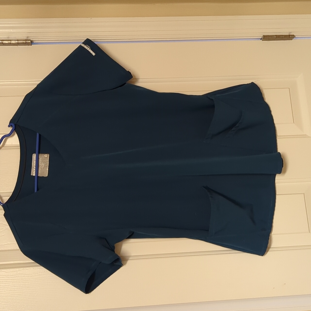 Large Skechers Caribbean blue scrub top
